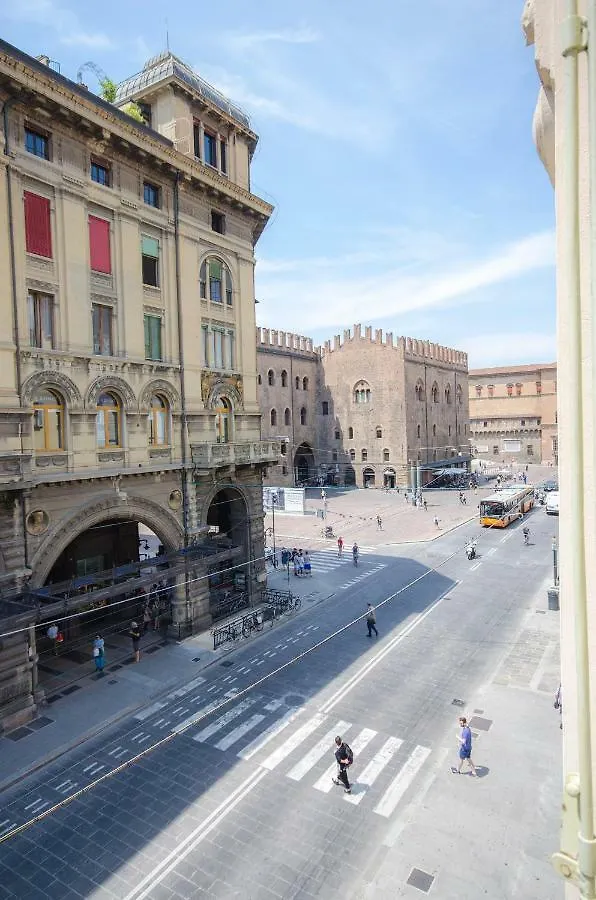Luxury 65Mq Under The Two Towers Apartment Bologna 0*,