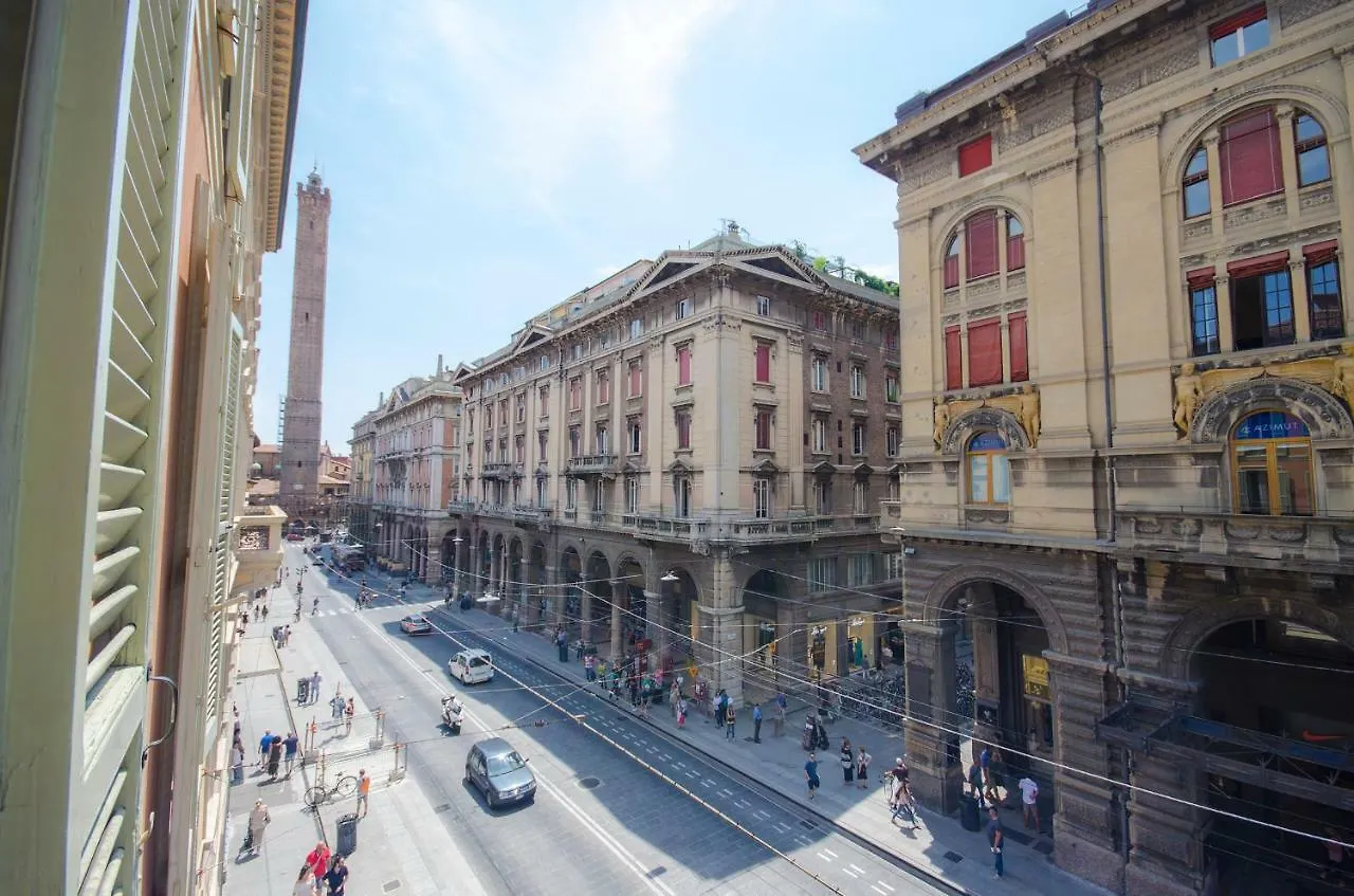 Luxury 65Mq Under The Two Towers Apartment Bologna
